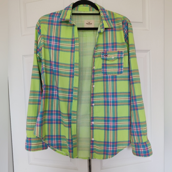 Hollister Tops - Colorful Pattern Hollister Button Down